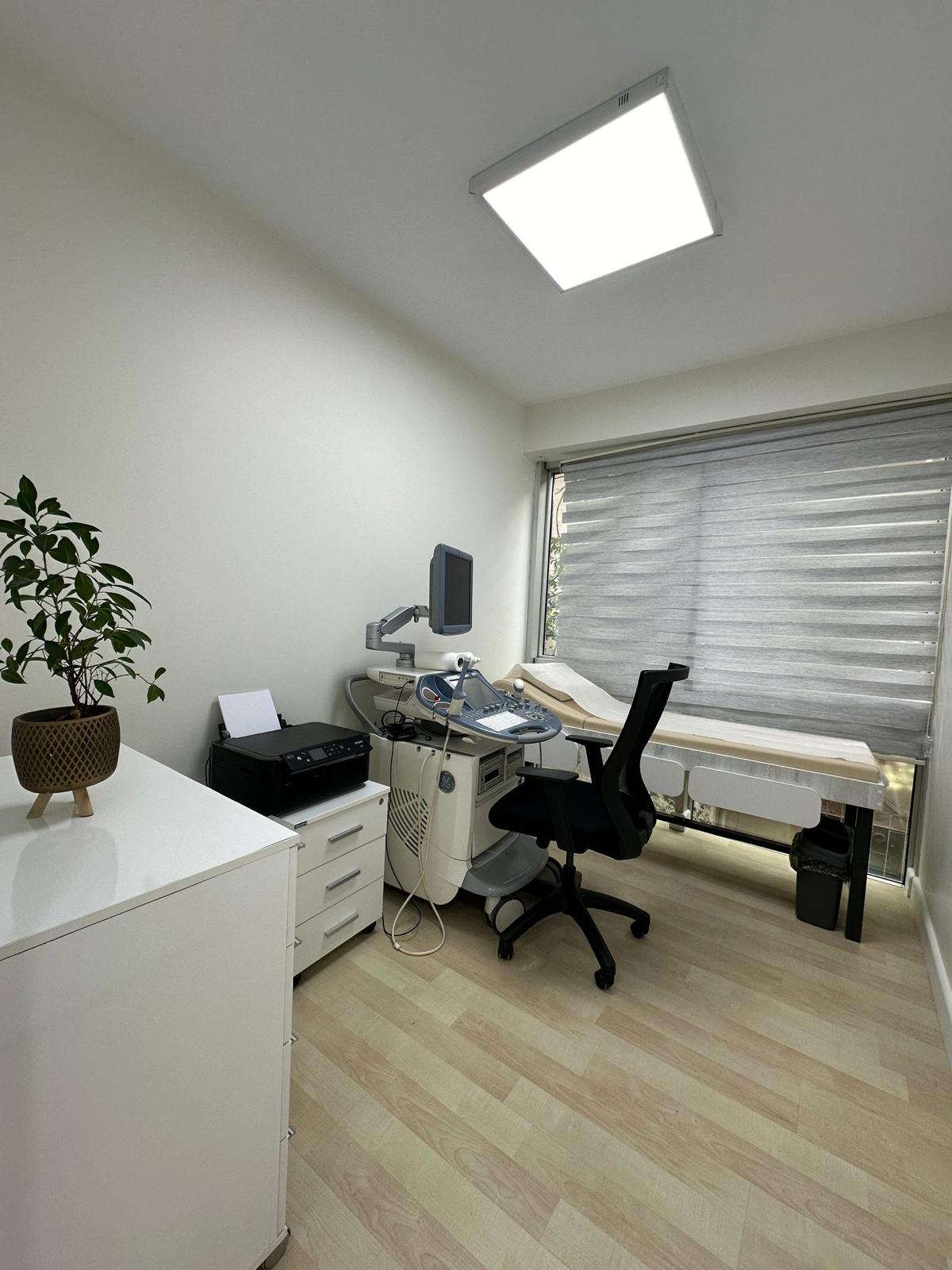 Our Clinic in Istanbul gynecology consultation room in istanbul